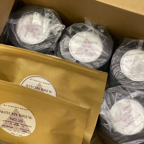 🧙‍♀️Witchy Brew Fall Candles & Wax Melts  Luxury Candles Halloween Candl… - Picture 7 of 17